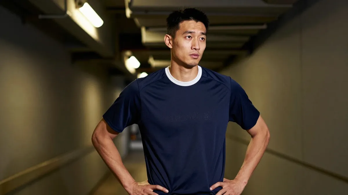 Chicago Bulls forward Lachlan Olbrich leaves the NBA to play in Japan's B.League, joining Tokyo Alvark