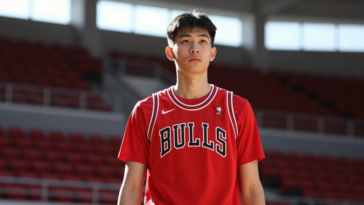 The Chicago Bulls, after a 31-51 season, have hired Bryson Graham and coach Tiago Splitter, drafted Caleb Wilson 4th and...